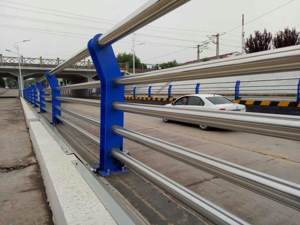不锈钢/碳素钢复合管桥梁护栏设计图